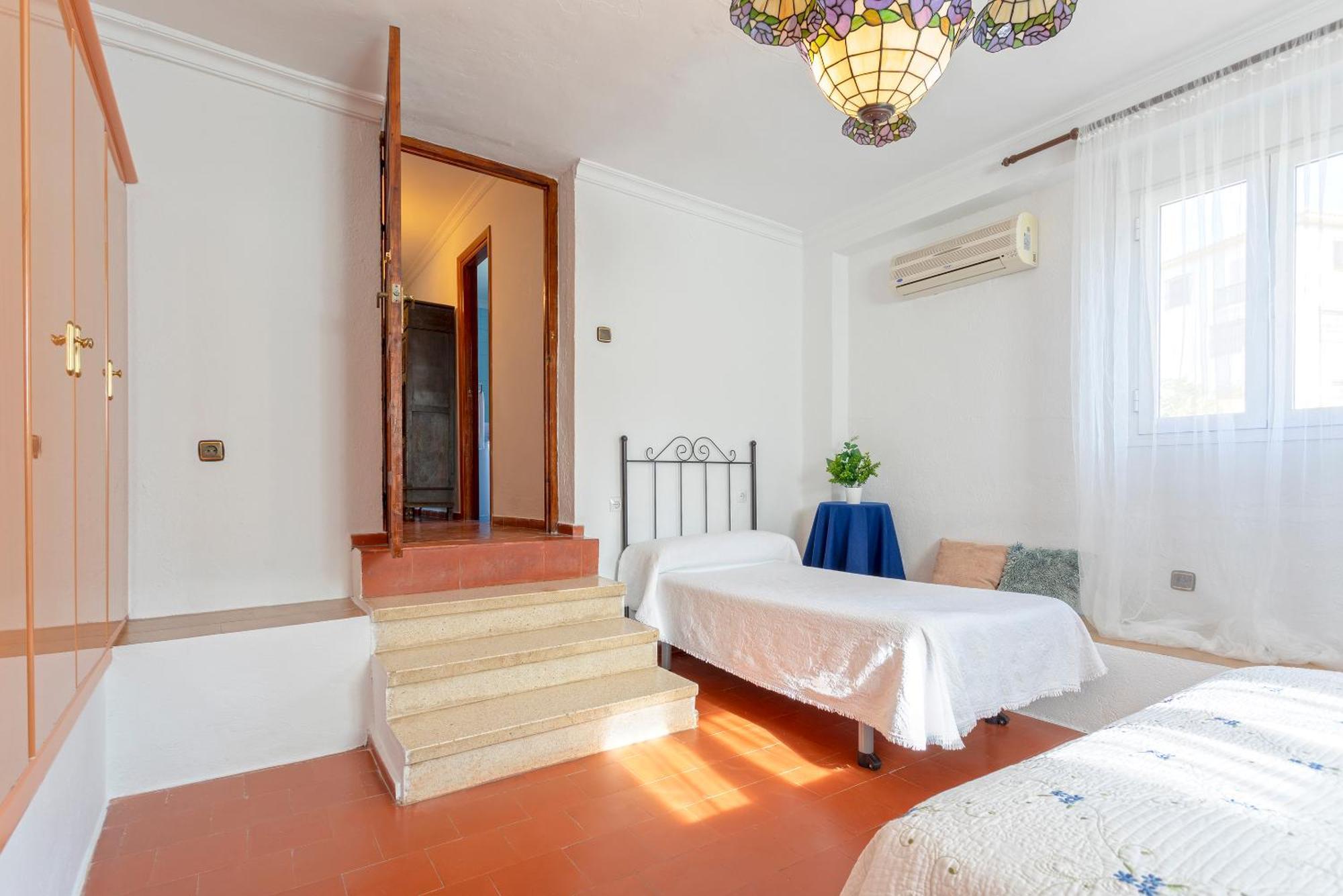 Casa Jardín del Olivar con Piscina privada Alcaucín Exterior foto