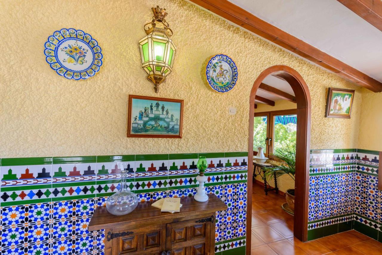 Casa Jardín del Olivar con Piscina privada Alcaucín Exterior foto