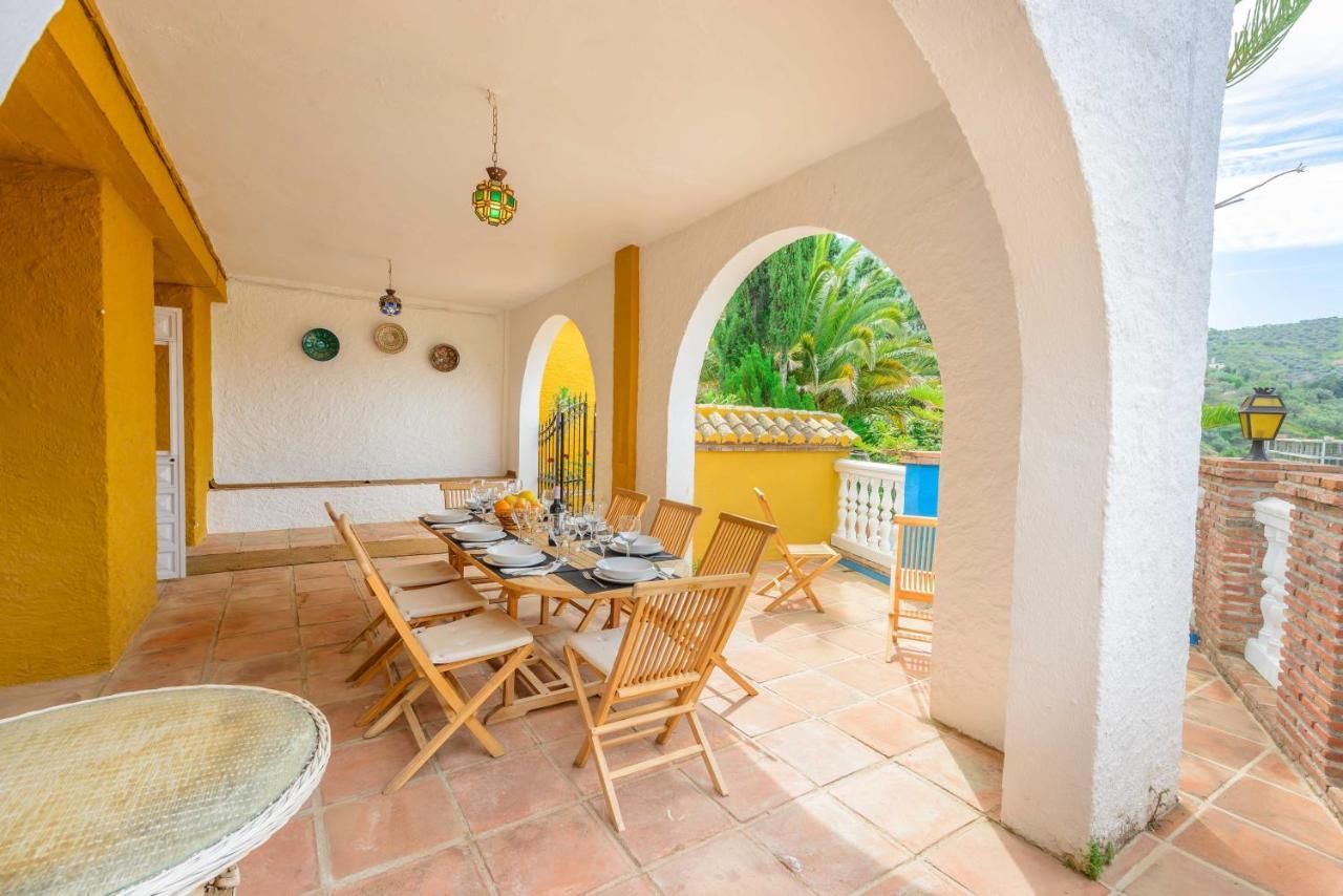 Casa Jardín del Olivar con Piscina privada Alcaucín Exterior foto