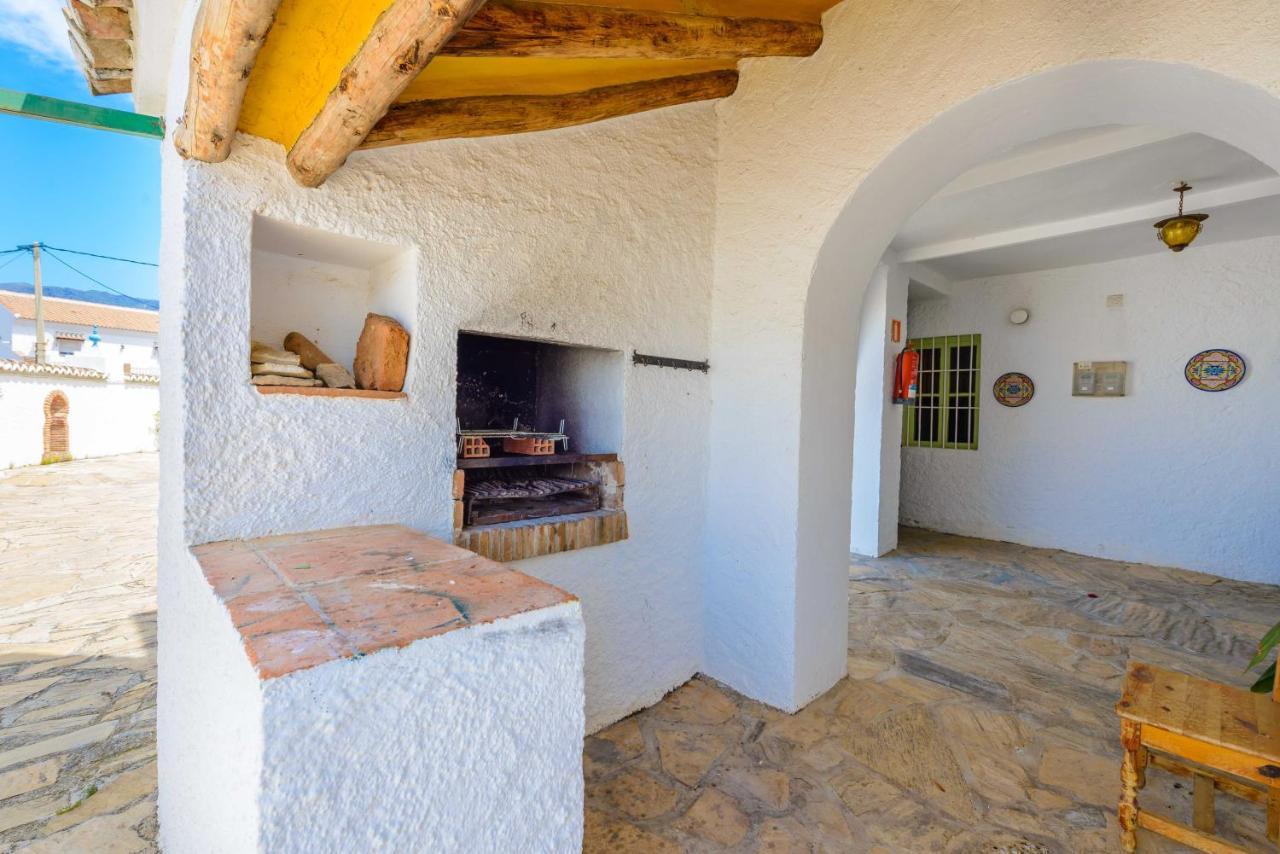 Casa Jardín del Olivar con Piscina privada Alcaucín Exterior foto