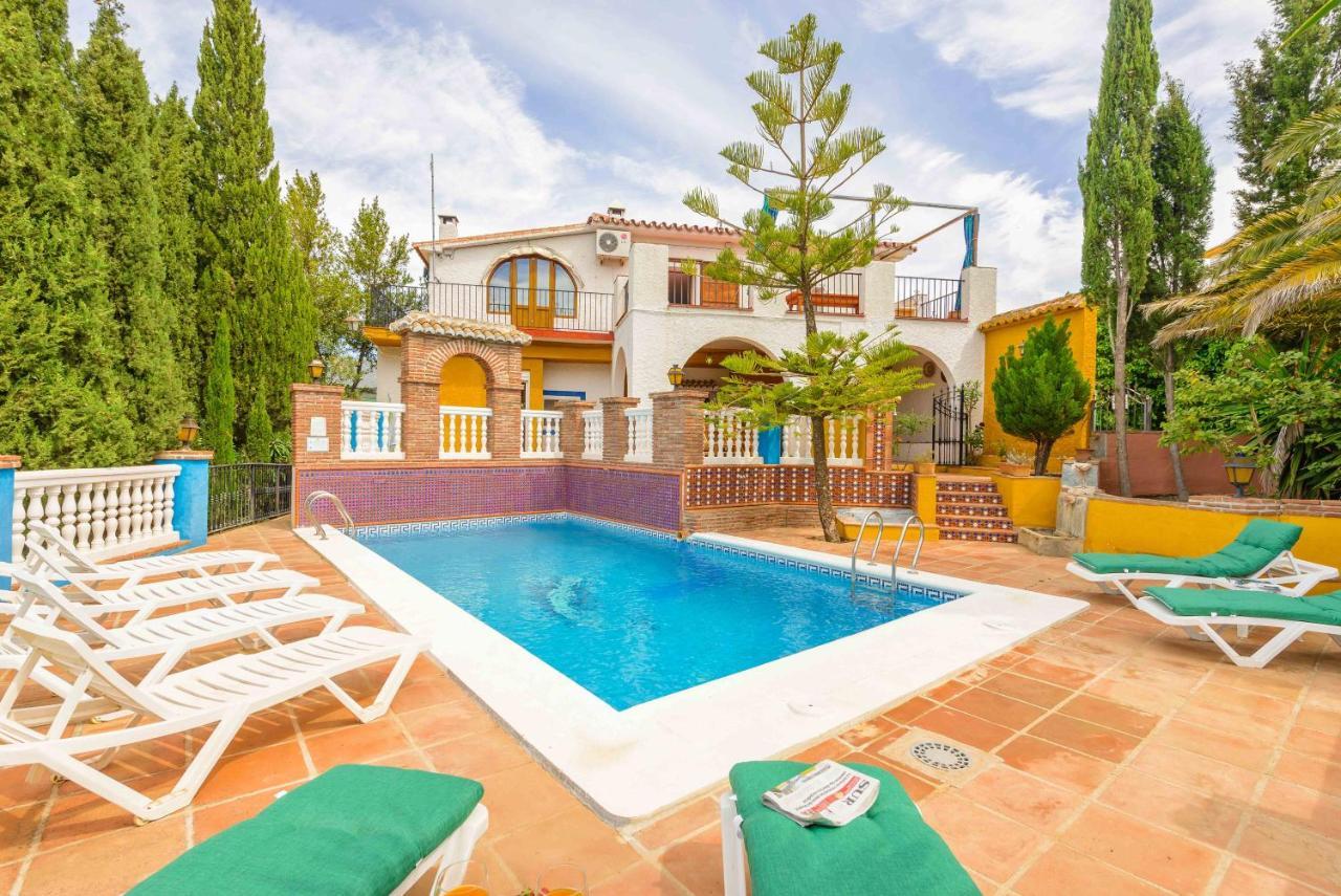 Casa Jardín del Olivar con Piscina privada Alcaucín Exterior foto