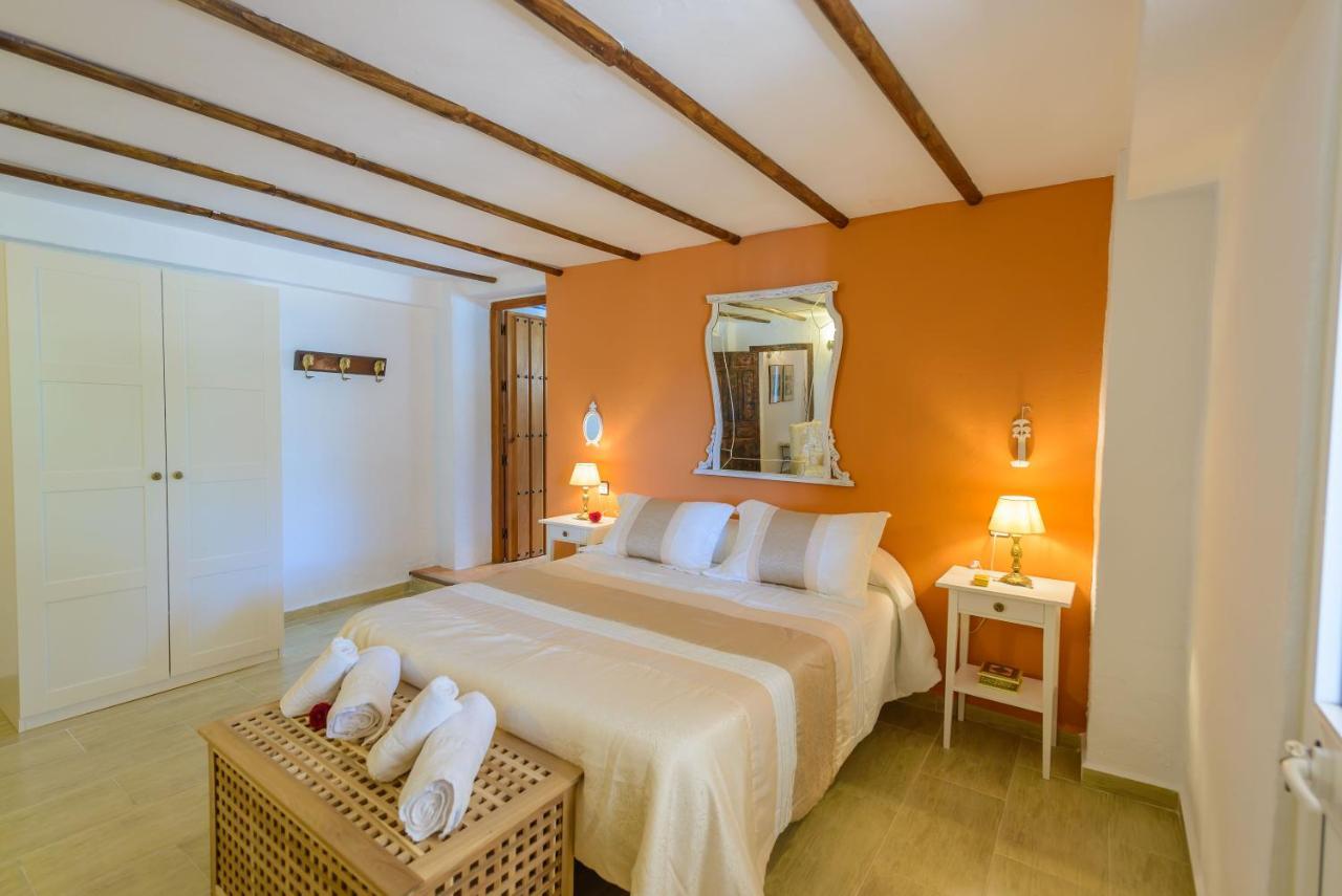 Casa Jardín del Olivar con Piscina privada Alcaucín Exterior foto