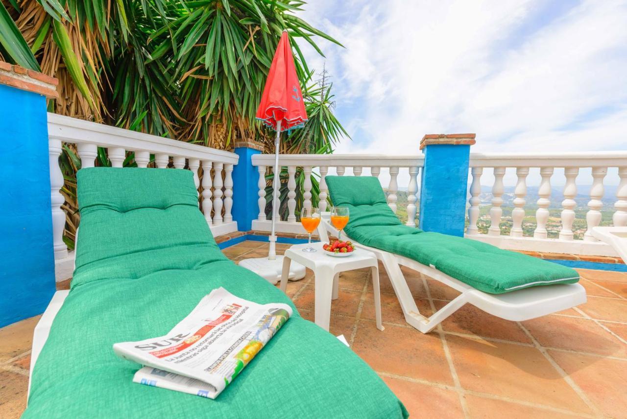 Casa Jardín del Olivar con Piscina privada Alcaucín Exterior foto