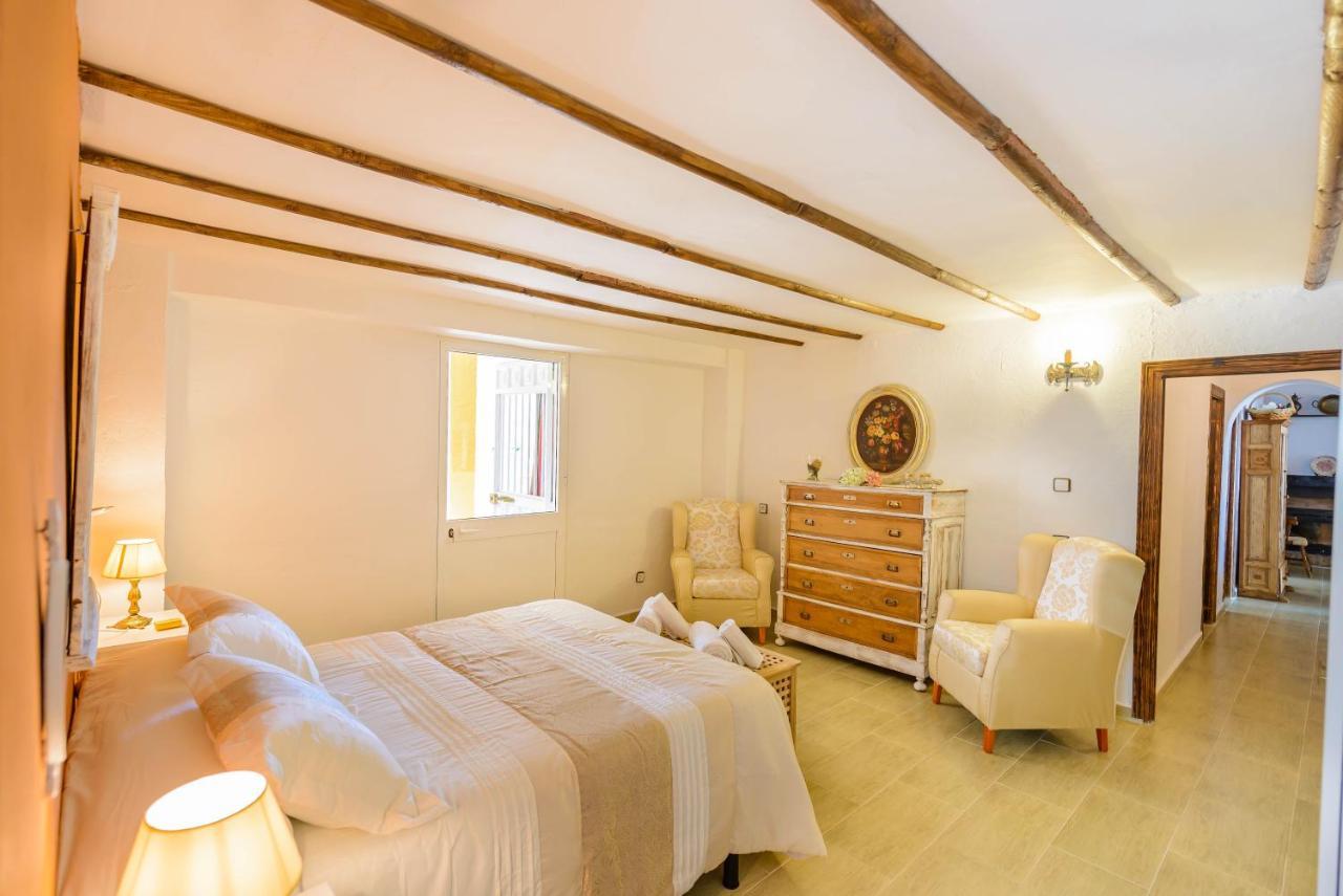 Casa Jardín del Olivar con Piscina privada Alcaucín Exterior foto