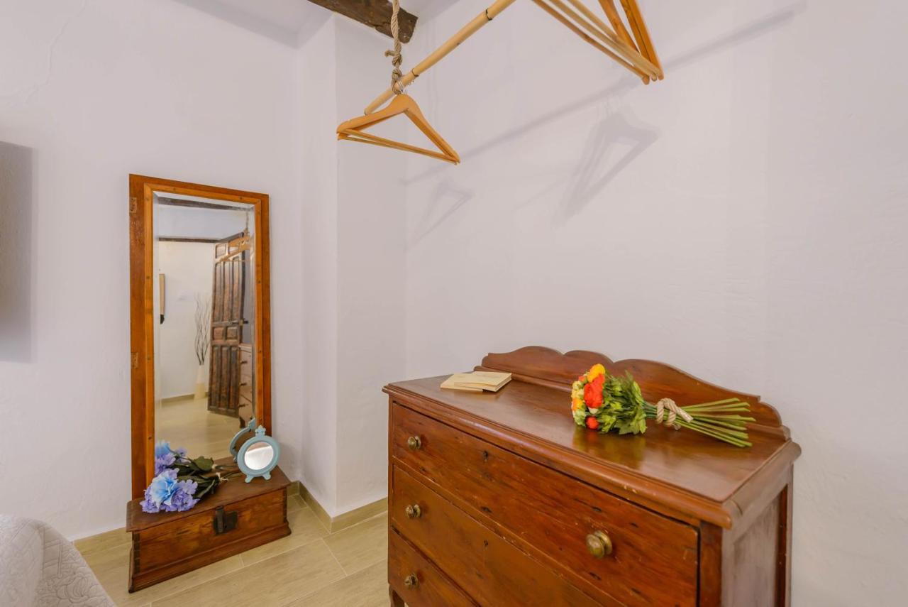 Casa Jardín del Olivar con Piscina privada Alcaucín Exterior foto